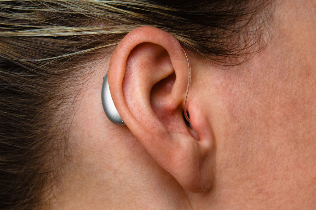 descubra-como-fazer-a-limpeza-de-seus-aparelhos-auditivos